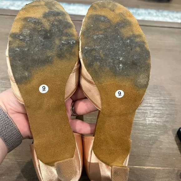 Chic nude Tan Strappy Dance Sandals - Picture 5 of 6